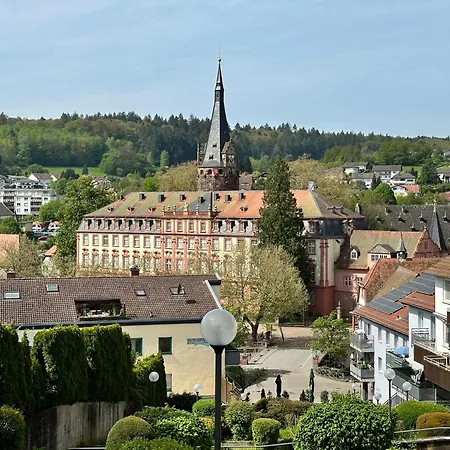 Апартаменты Joelle Mit Sauna, Schwimmteich Und Gym *