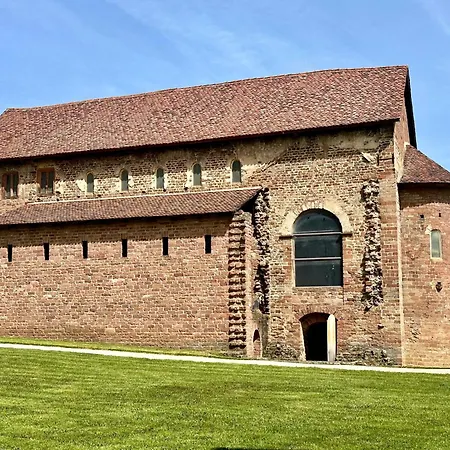 Joelle Mit Sauna, Schwimmteich Und Gym Apartman *