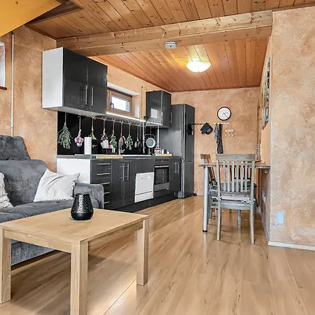 Joelle Mit Sauna, Schwimmteich Und Gym *