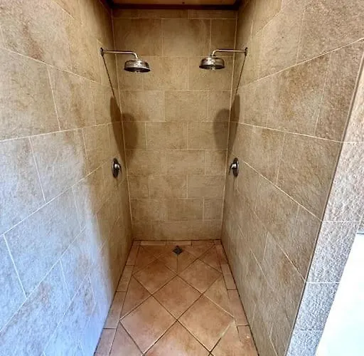 公寓 Joelle Mit Sauna, Schwimmteich Und Gym *